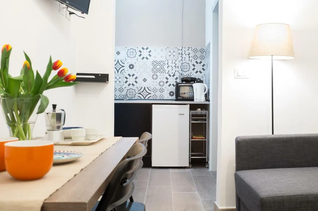 Manuela Apartments Piazza Del Plebiscito Centro Naples